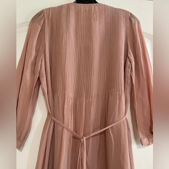 French Connection STUNNING Pink Dress w/ Deep Silver Sequined deep V neck, SZ 6 - Picture 14 of 16